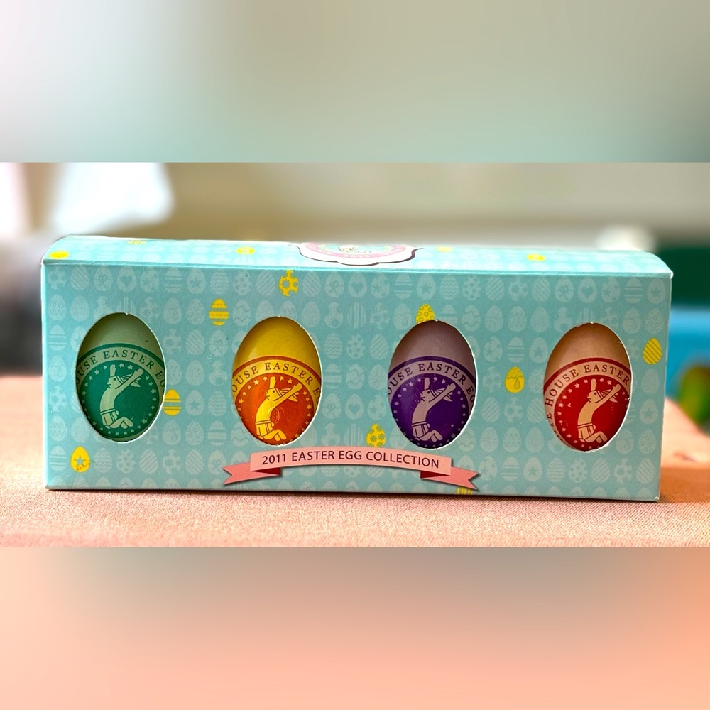 EXTREMELY RARE 2011 White House Easter Egg Roll Collection